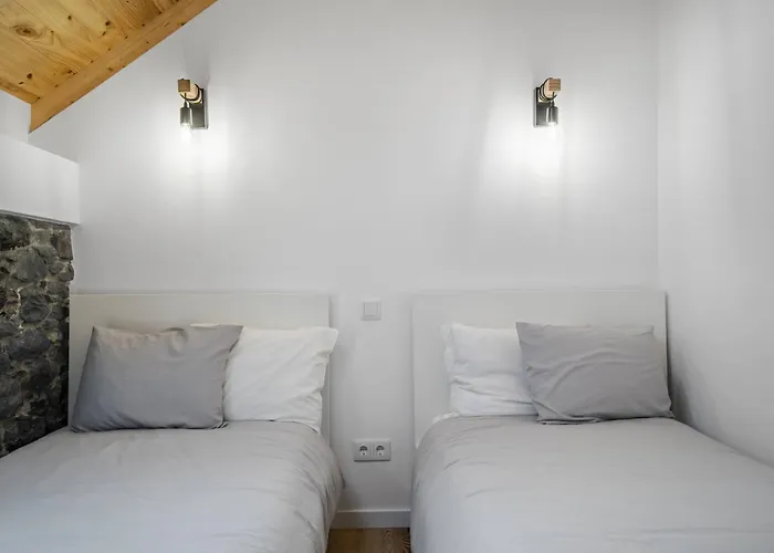 Mountain Retreat By Homie * Porto Moniz